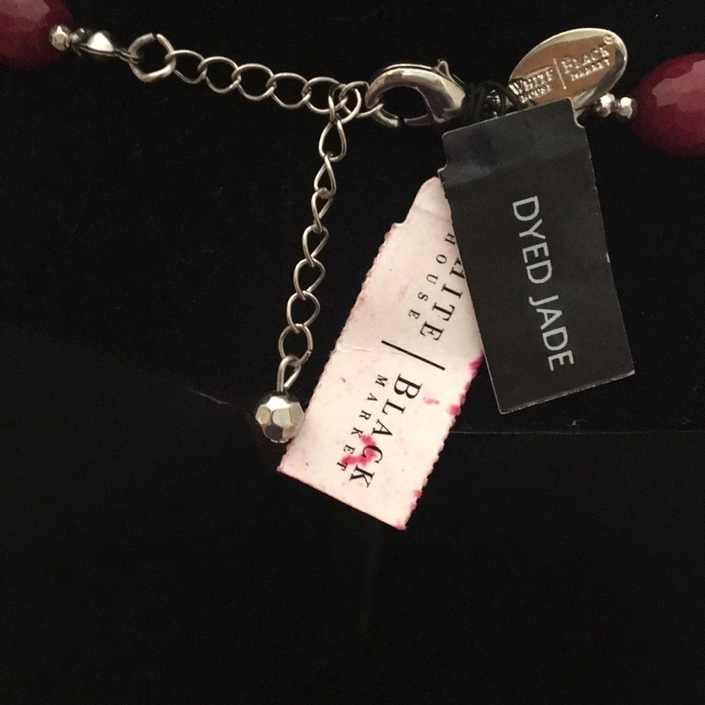 White House Black Market Red Jade Necklace New - Picture 7 of 8